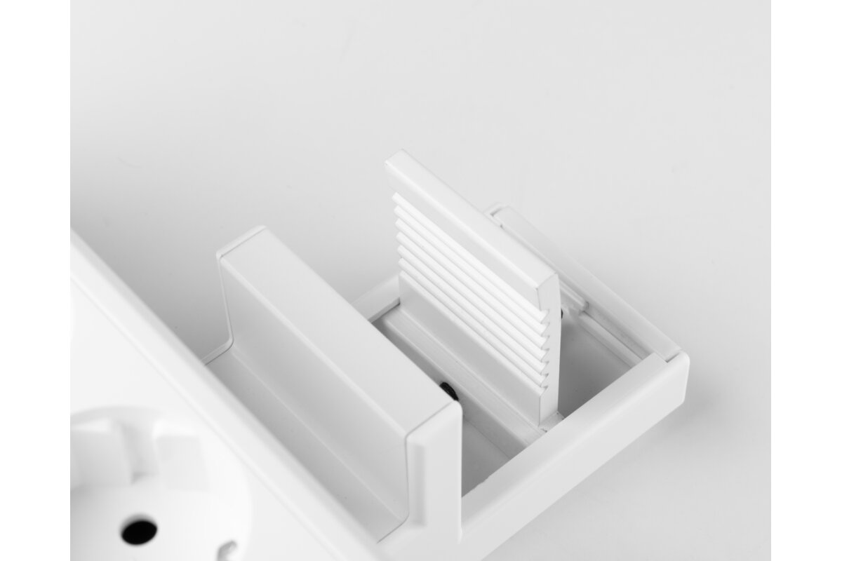 Меблева розетка Nico, 3 x Schuko розетка, USB A+C, кабель 1,5 м, білий з кріпленням