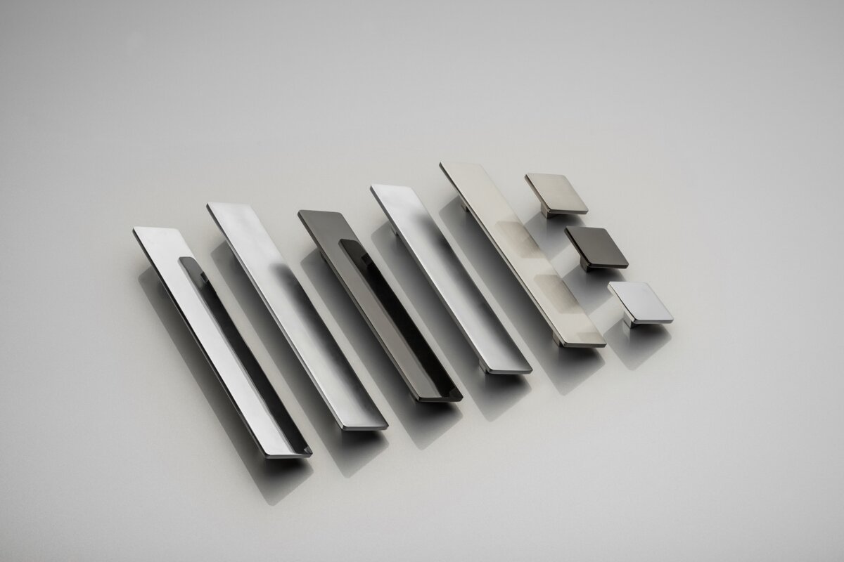 Ручка меблева HILL Shape art C = 128 мм алюминій