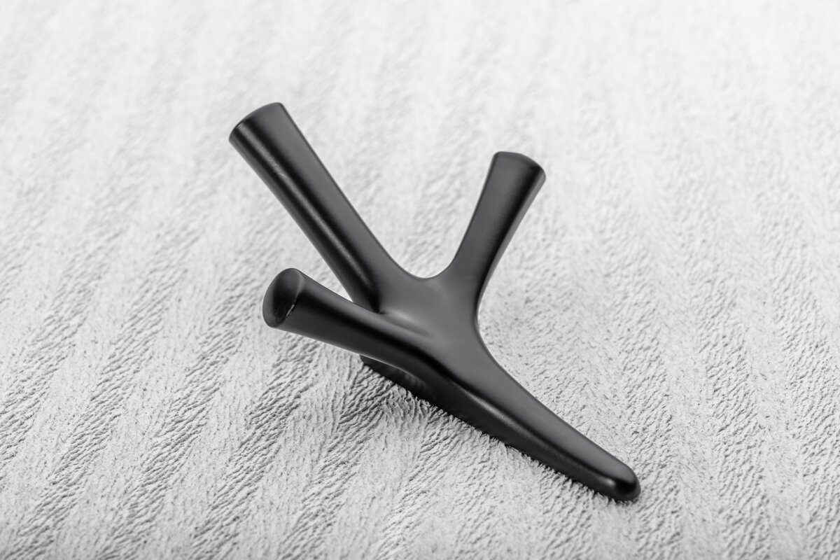 Вішак WALENCIA чорний мат