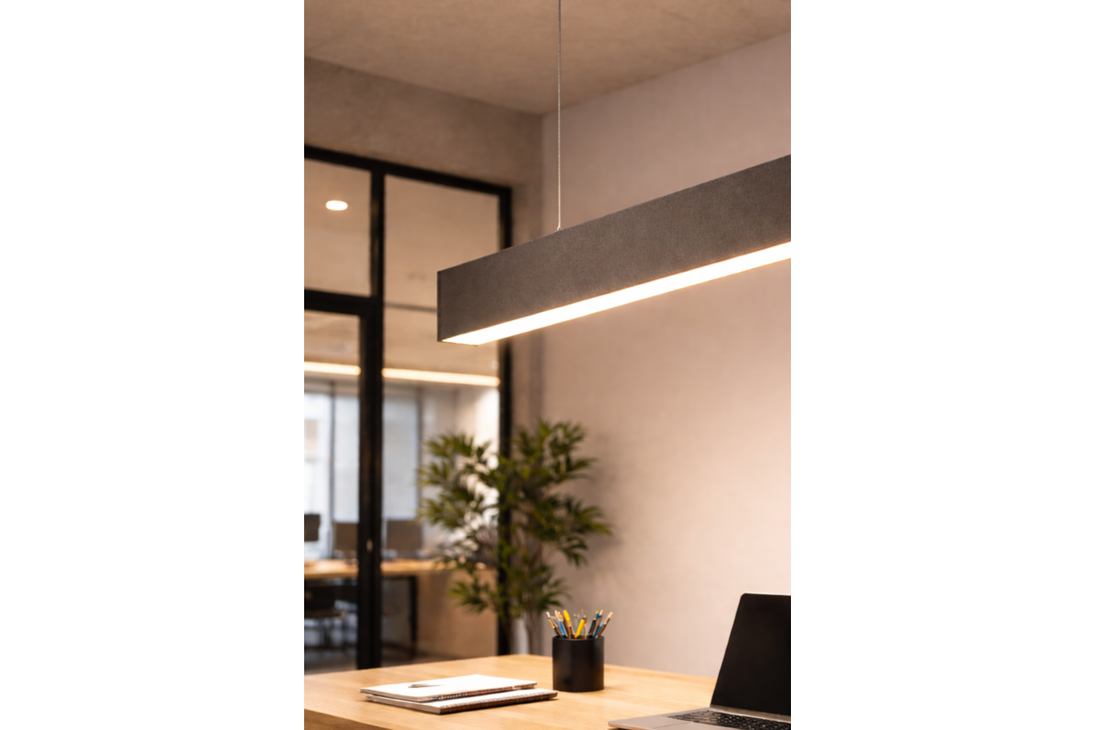 Лінійний світильник LUNA, LED, 40W, 4800lm, CCT, AC220-240V, AL/PC, 120 см, чорний