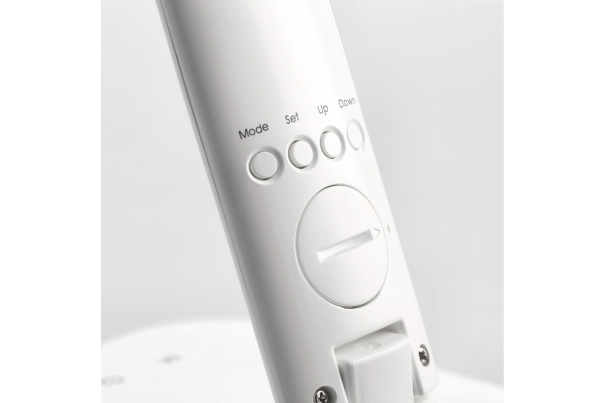 Настільна лампа LINEAR 7W, 420lm,AC220-240V,3-CCT,5 діапазони дімміровання,PF>0,5,RA>80,Білий