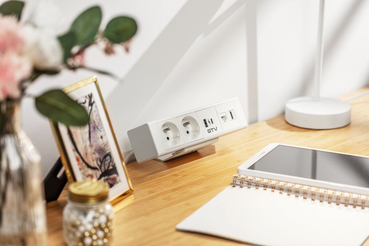 Меблева розетка BAR, 2x французька розетка, 1xUSB A, 1xUSB C. 1xRJ45,1xHDMI,, кабель 1.5м, білий