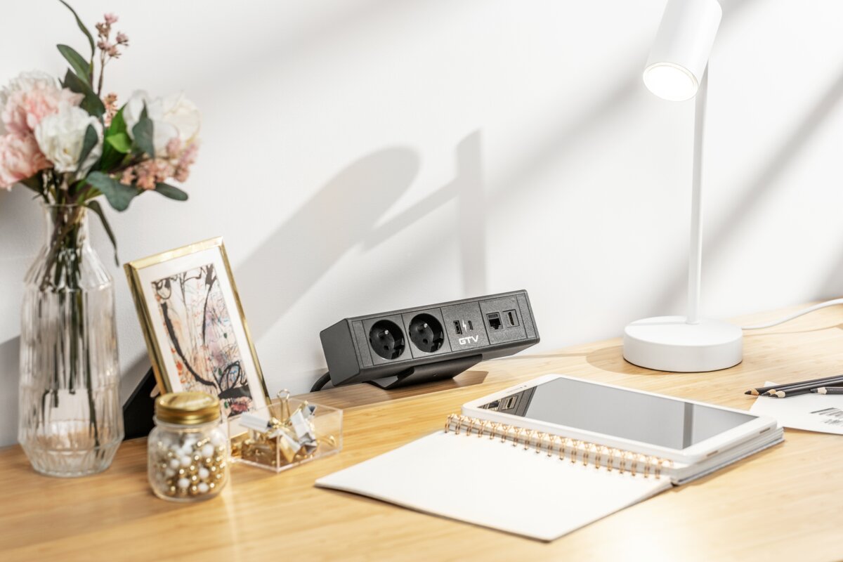 Меблева розетка BAR, 2x французька розетка, 1xUSB A, 1xUSB C. 1xRJ45, 1xHDMI, кабель 1.5м, чорний