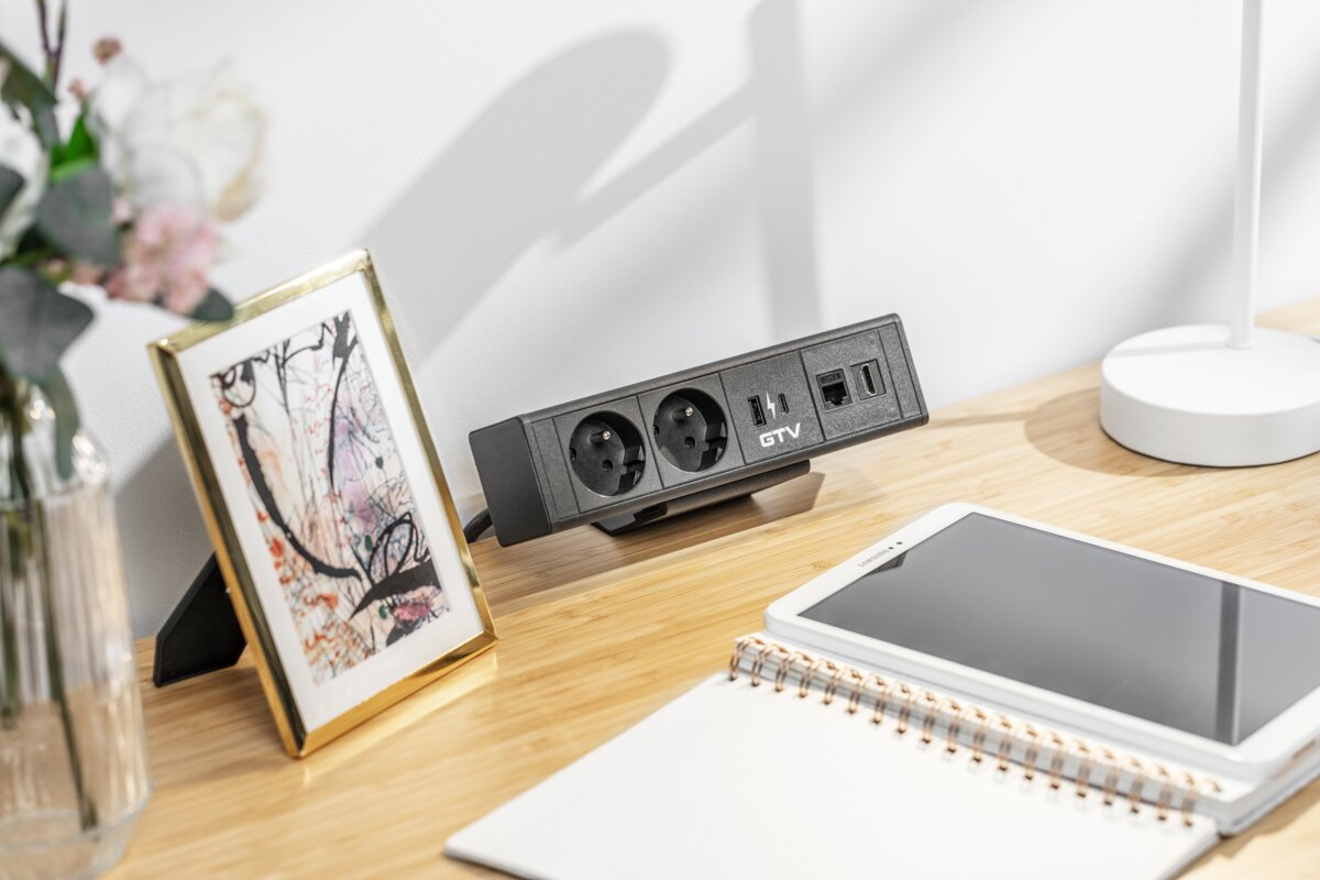 Меблева розетка BAR, 2x французька розетка, 1xUSB A, 1xUSB C. 1xRJ45, 1xHDMI, кабель 1.5м, чорний