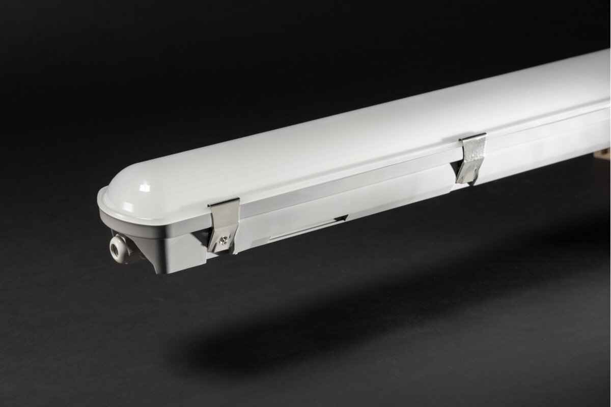 Світильник герметичний BESTA LED, 60Вт, 8400lm, AC220-240V, 50/60 Hz, PF>0,9, RA>80, IP65, 4000K, 150см