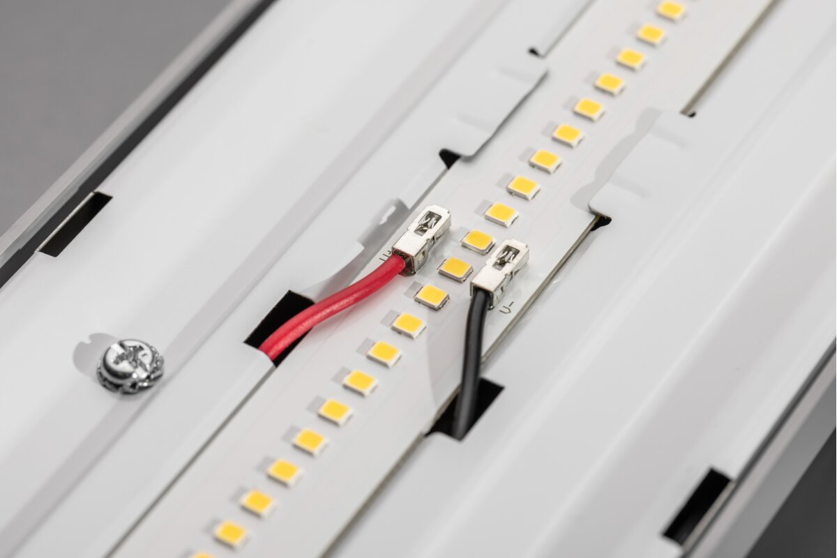 Світильник герметичний BESTA LED, 60Вт, 8400lm, AC220-240V, 50/60 Hz, PF>0,9, RA>80, IP65, 4000K, 150см