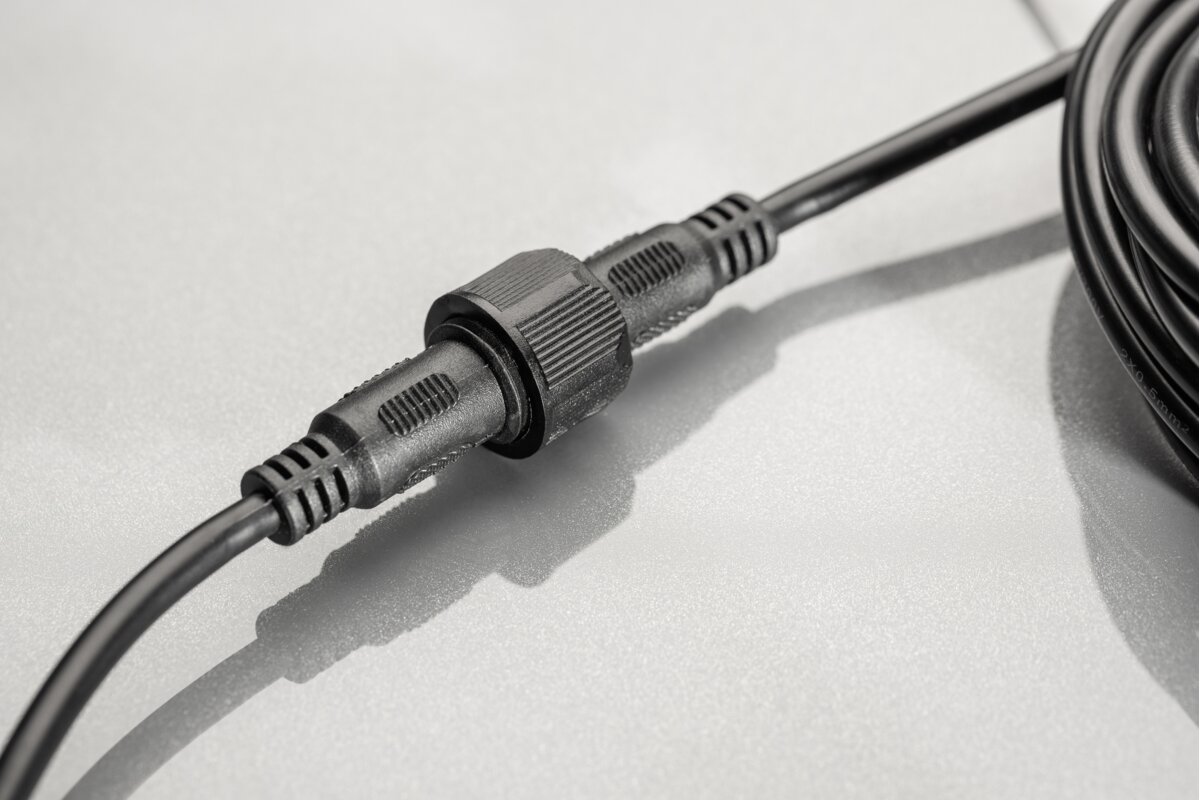 Прожектор світлодіодний на сонячній батареї BRAVOS, 2000 лм, 6400K, IP65, 120°, пульт